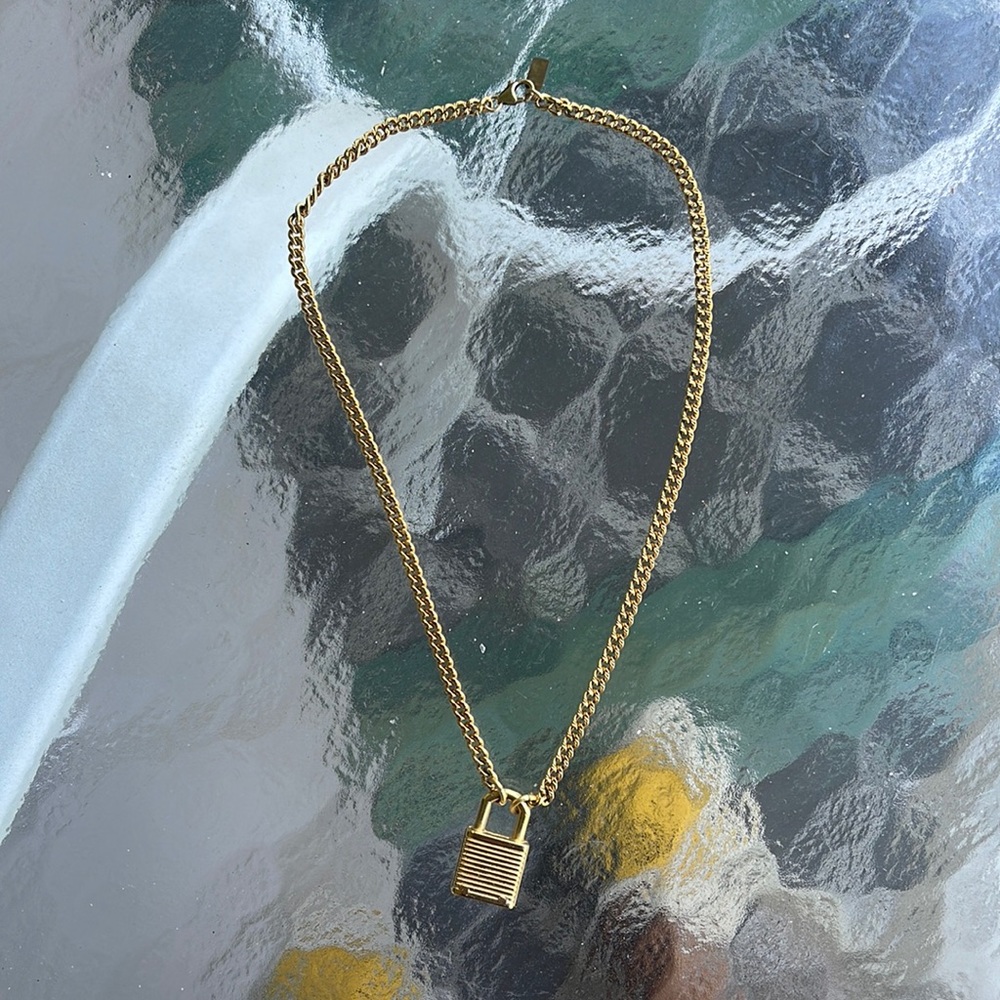 Electric Picks Lock Necklace